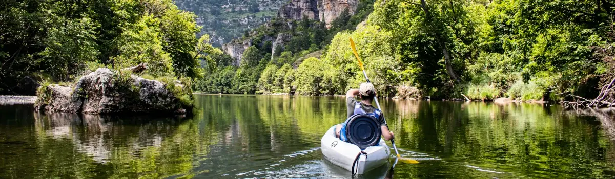 Descenso del Tarn en canoa-kayak desde Castelbouc hasta Baumes-Basses.