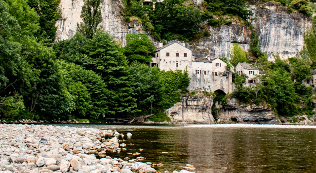 Castelbouc: een bezoek aan een geheim dorpje verscholen in het hart van de Tarn-kloof.&laquo;&nbsp;></a>		</div>				<div class=